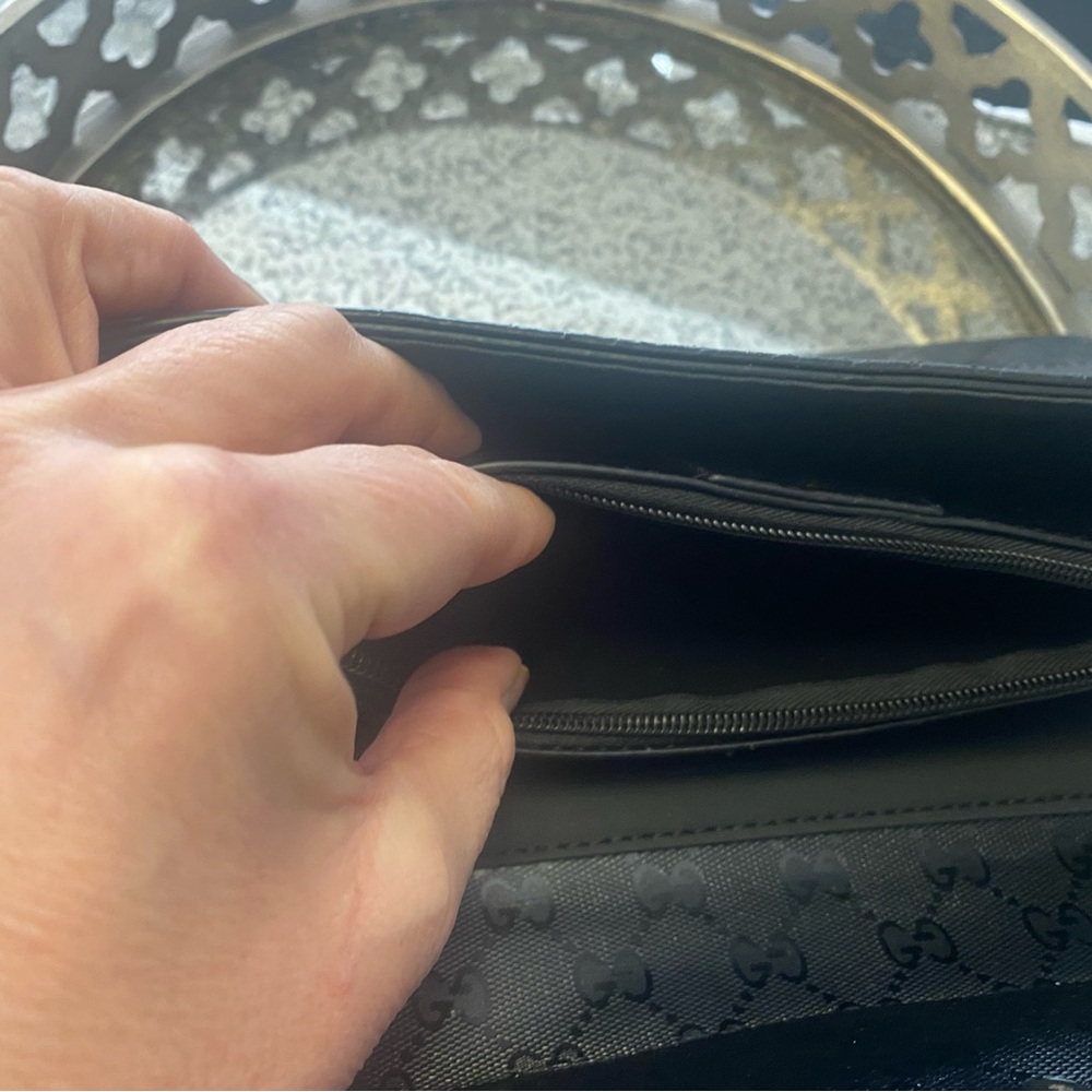 Elegant Black Chain Shoulder Bag - Picture 8 of 13